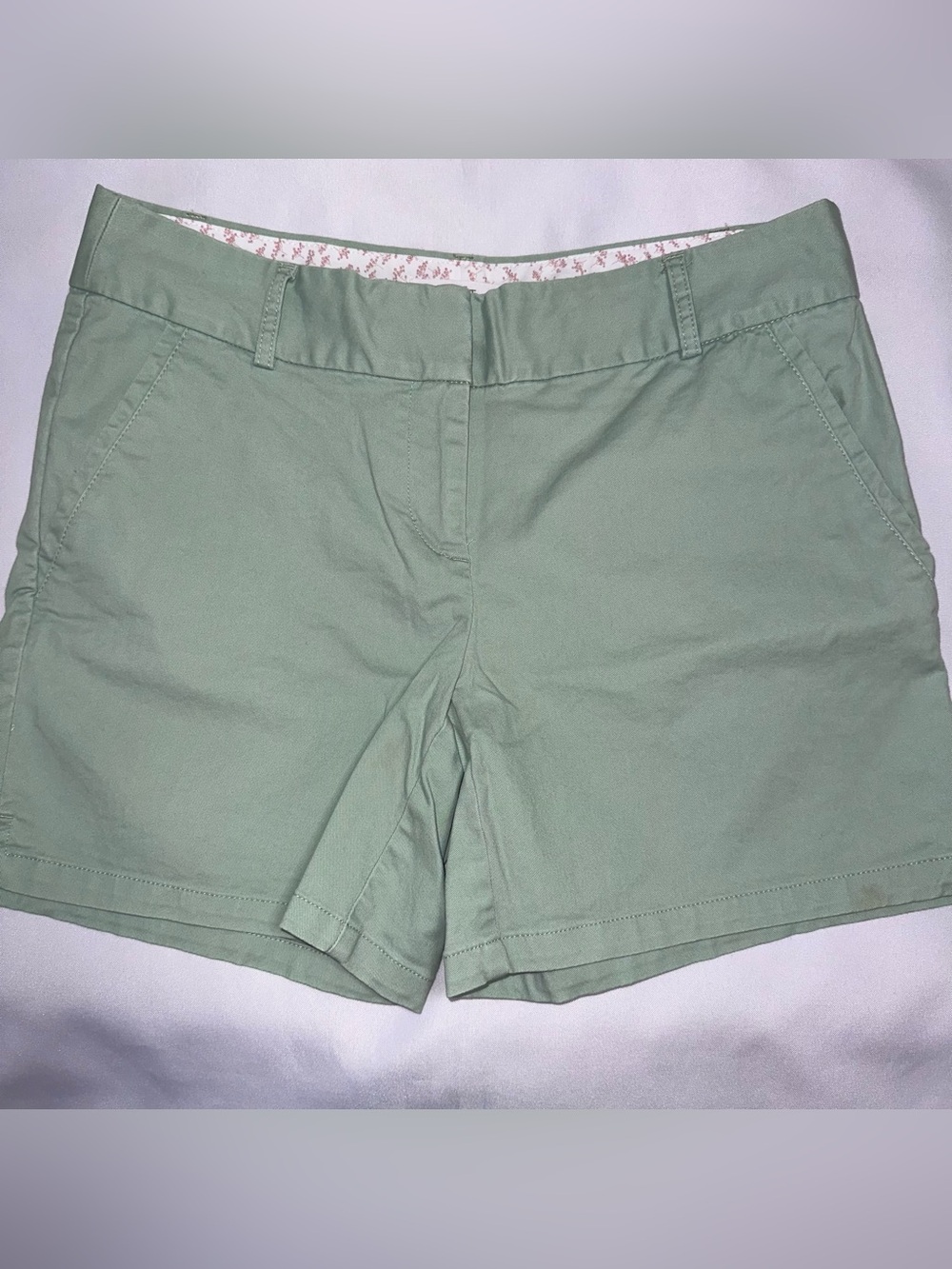 Loft Rivera Shorts Sage Green‎ ladies size 6 Cotton Shorts